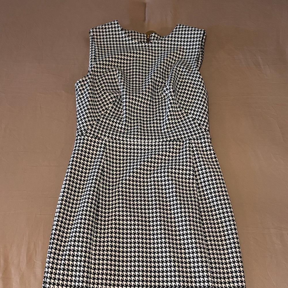 Elegant Black and White Calvin Klein Houndstooth Dress